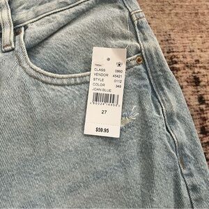 Vintage Blue Dad Jeans with Light Wash